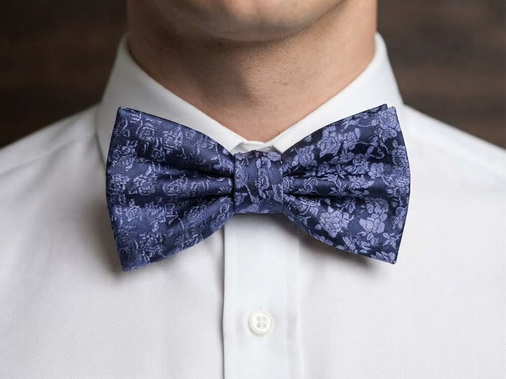 NWT Daniel Cremieux navy blue floral brocade silk bow tie